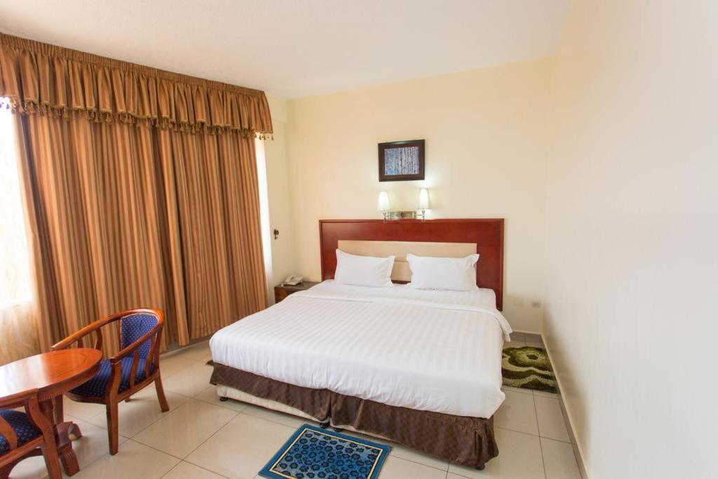 Civitas Hotel Kigali Ngoại thất bức ảnh