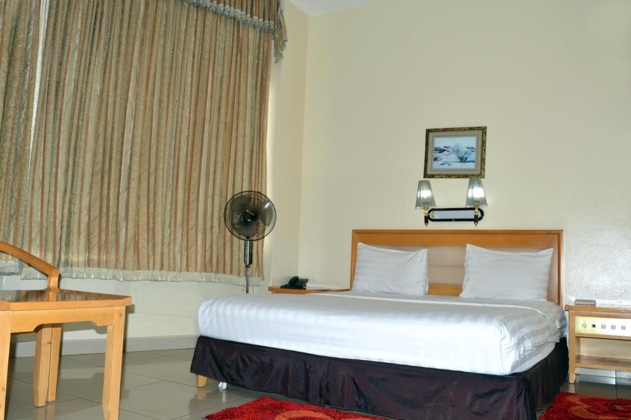 Civitas Hotel Kigali Ngoại thất bức ảnh